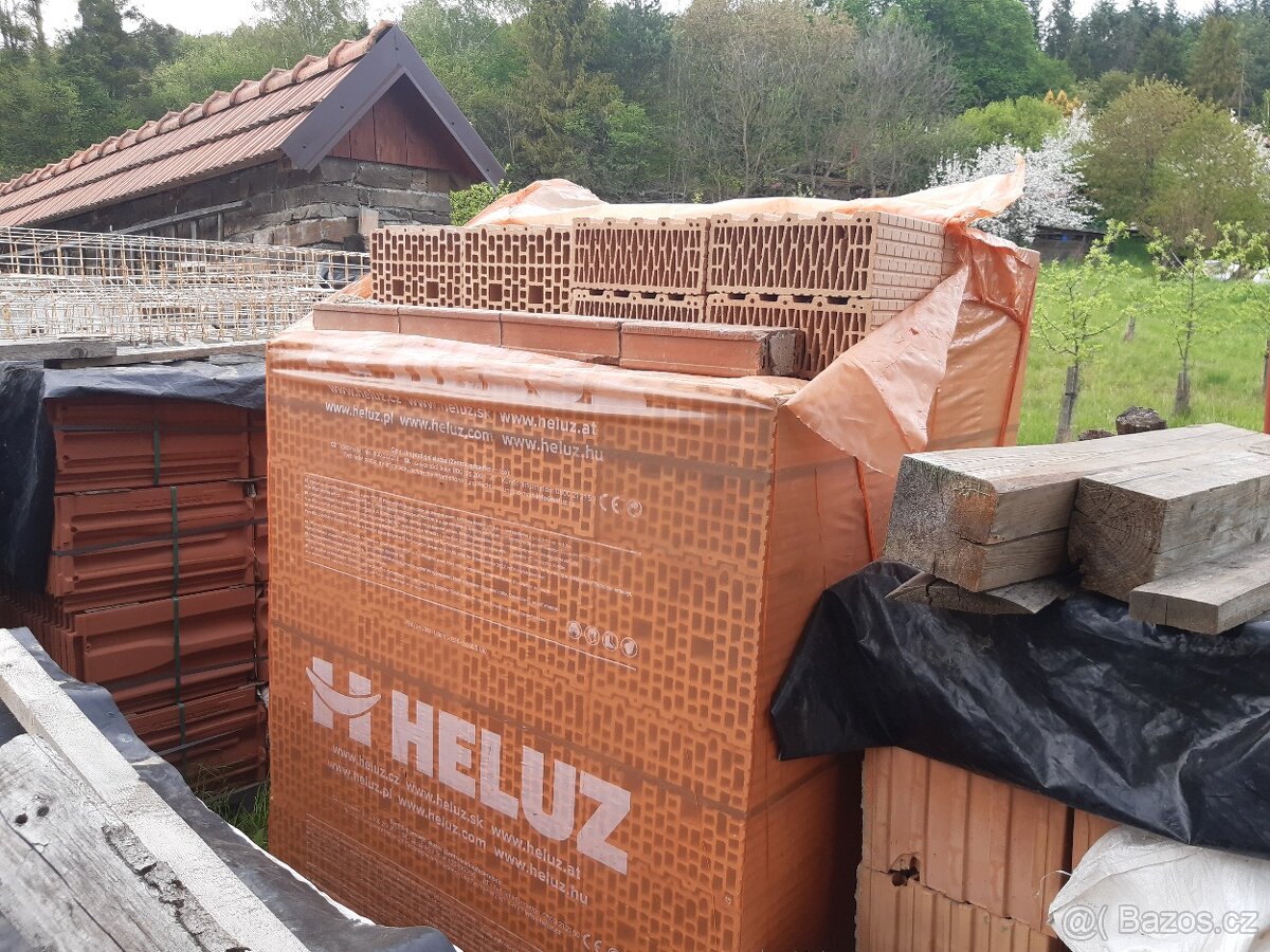 Heluz UNI 30 broušená - 2