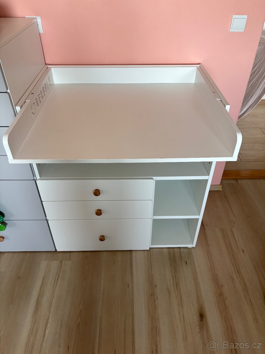 Přebalovací pult SMÅSTAD - 2