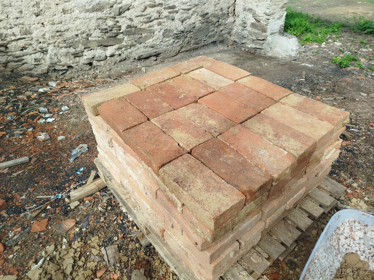 Staré pálené cihly - 2