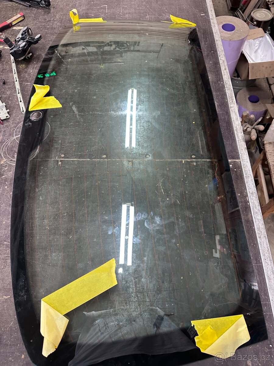 Prodám zadní sklo Audi A4 b8 - 2