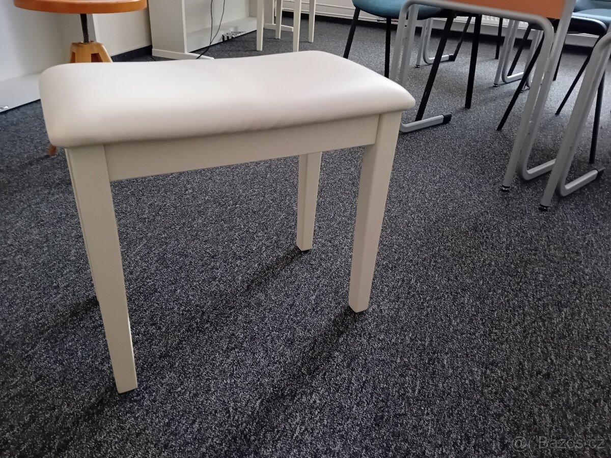 Stoličky ke klavíru - 2