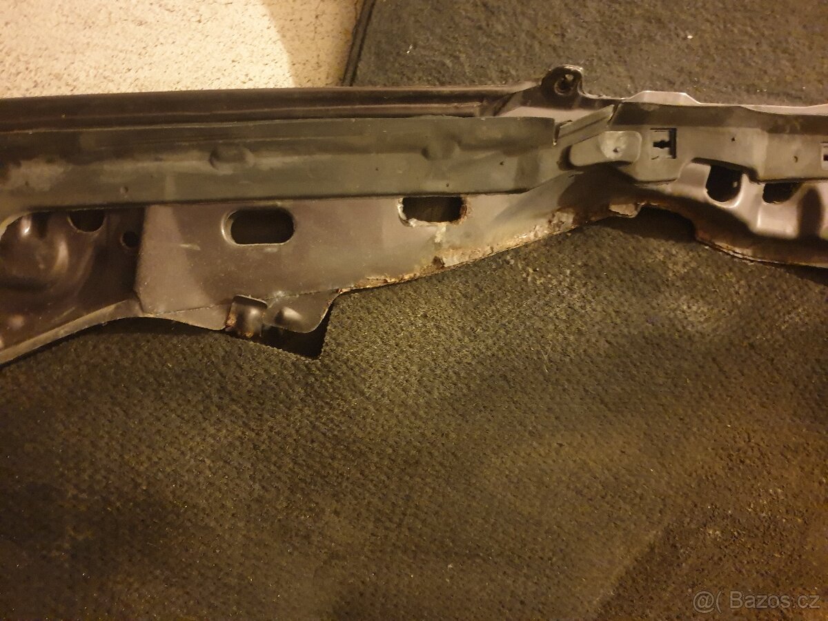 W124 používaná přední kapota do r.1993 před face lift - 2