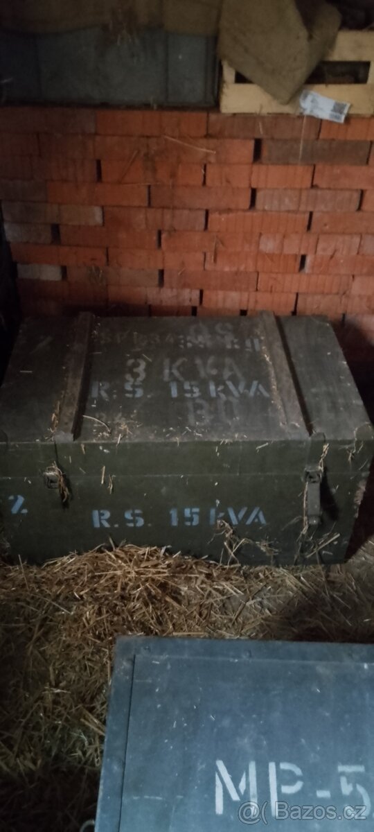 Dřevěné vojenské bedny - 2