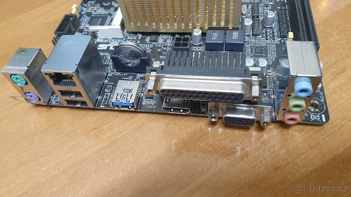 Základní deska mini ITX J1800I-A s LPT + 4GB RAM - 2