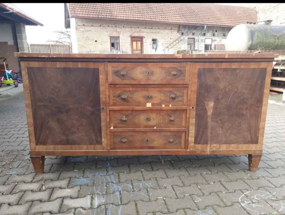 Starožitná komoda - 2