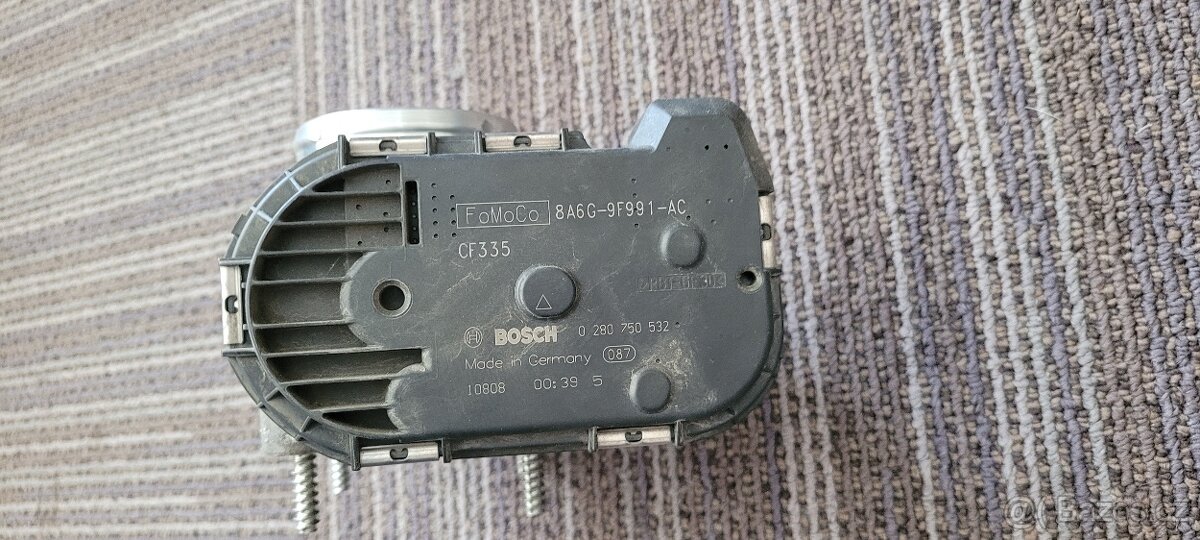Ford Fiesta mk6 2008-14 škrtící klapka - 2