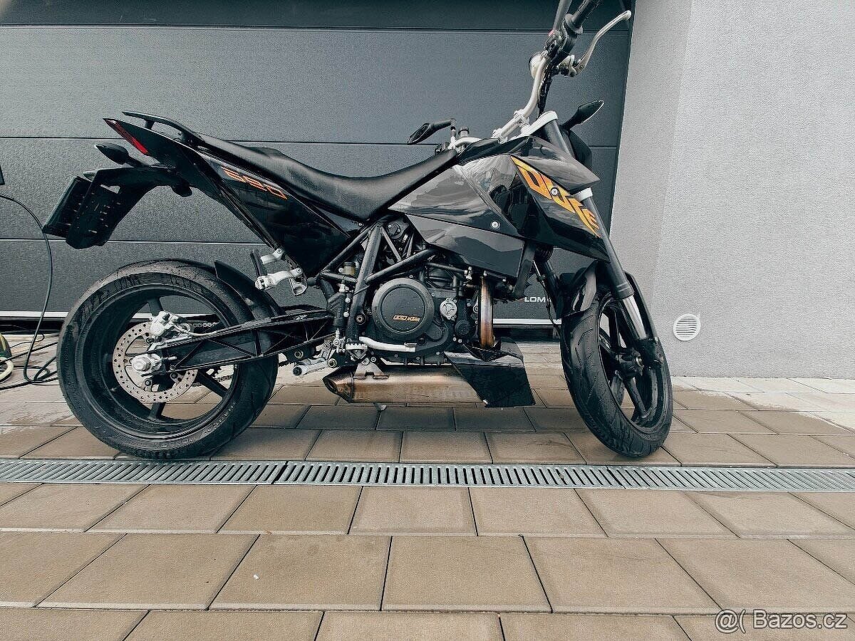Prodám KTM Duke 690, 48 kw. - 2