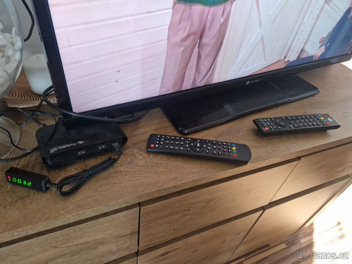 Led tv 100cm + set top box - 2