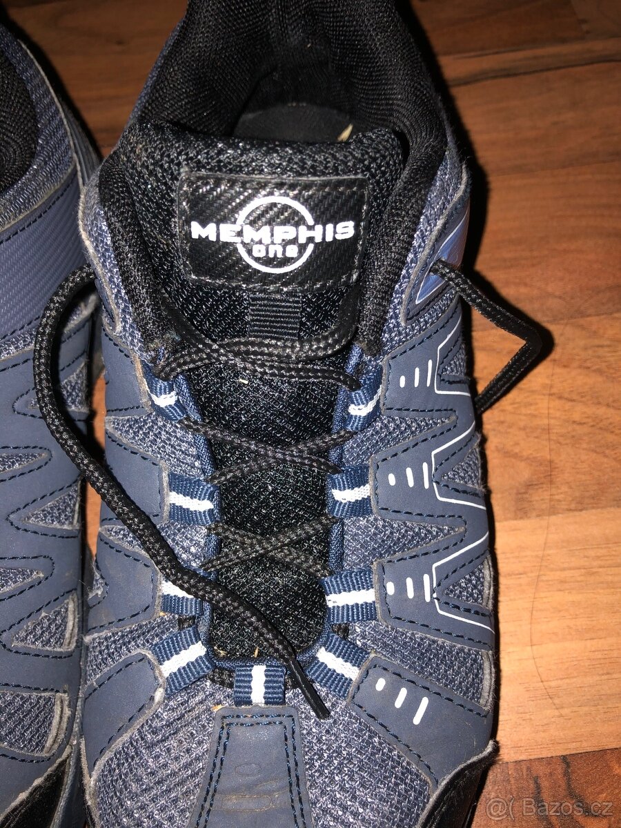 Boty zn.MEMPHIS vel.38,polootevřené vel.39 zn.Umbro - 2