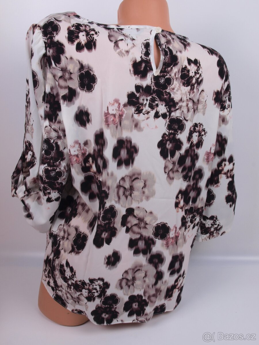 Halenka F&F světlá s květy vel. 46 - 2