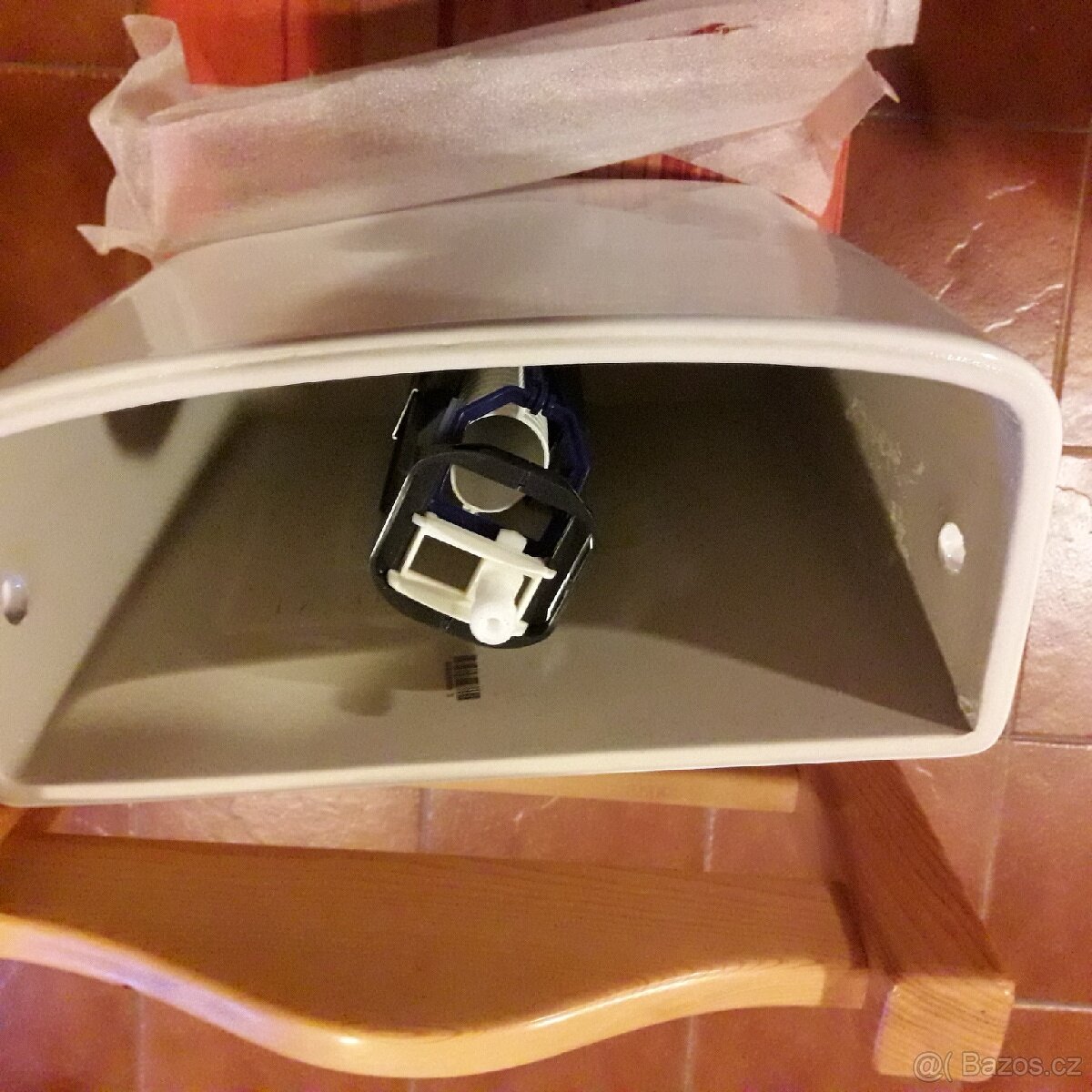 Splachovaci nadrzka - 2