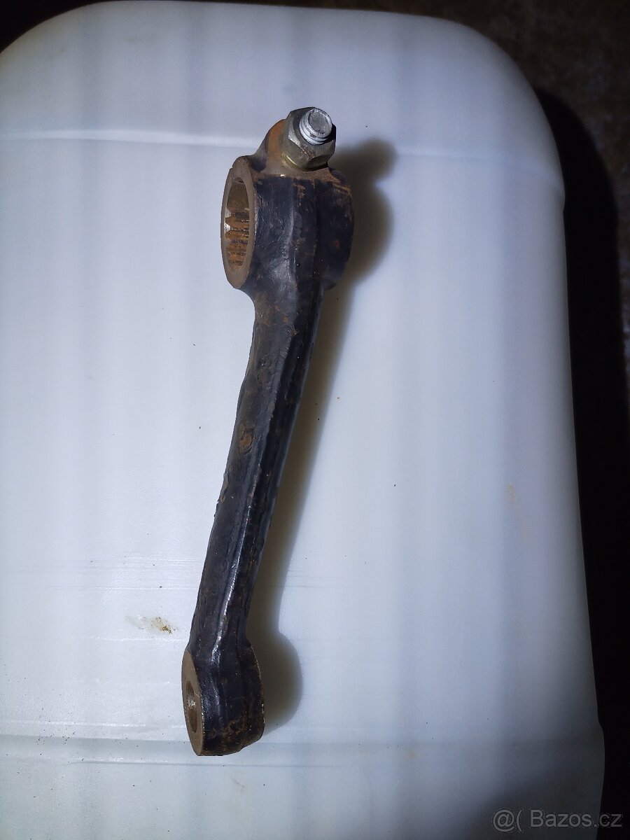 Škoda 1203 páka převodky řízení. - 2
