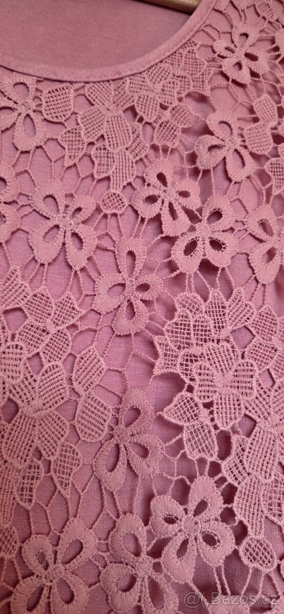 Růžová krajková halenka XXL - 2