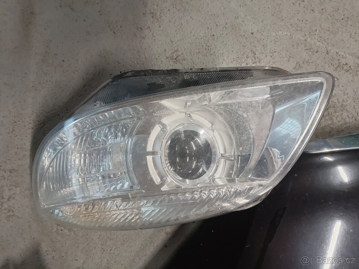 Škoda Fabia MK2 přední část karoserie - 2