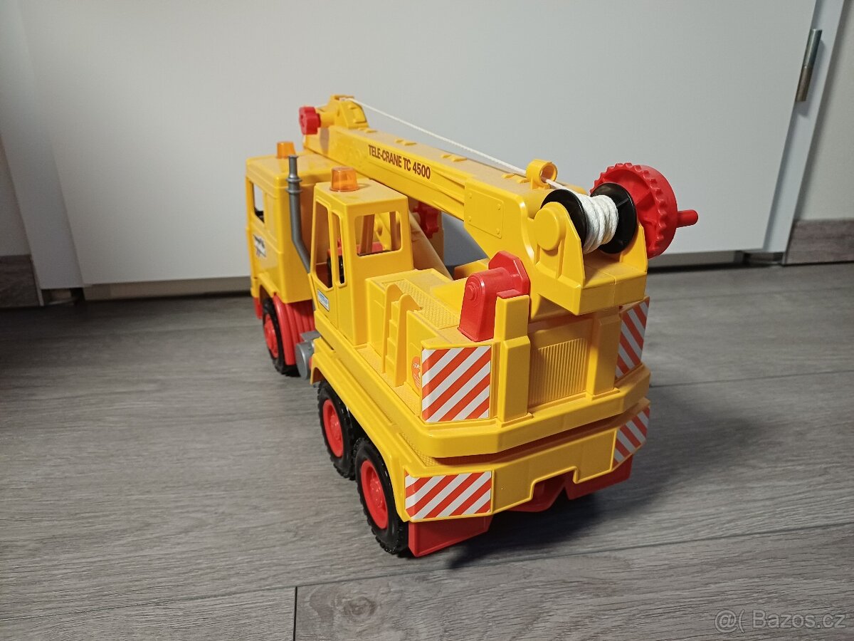 Bruder Retro jeřáb Volvo F16 - 2