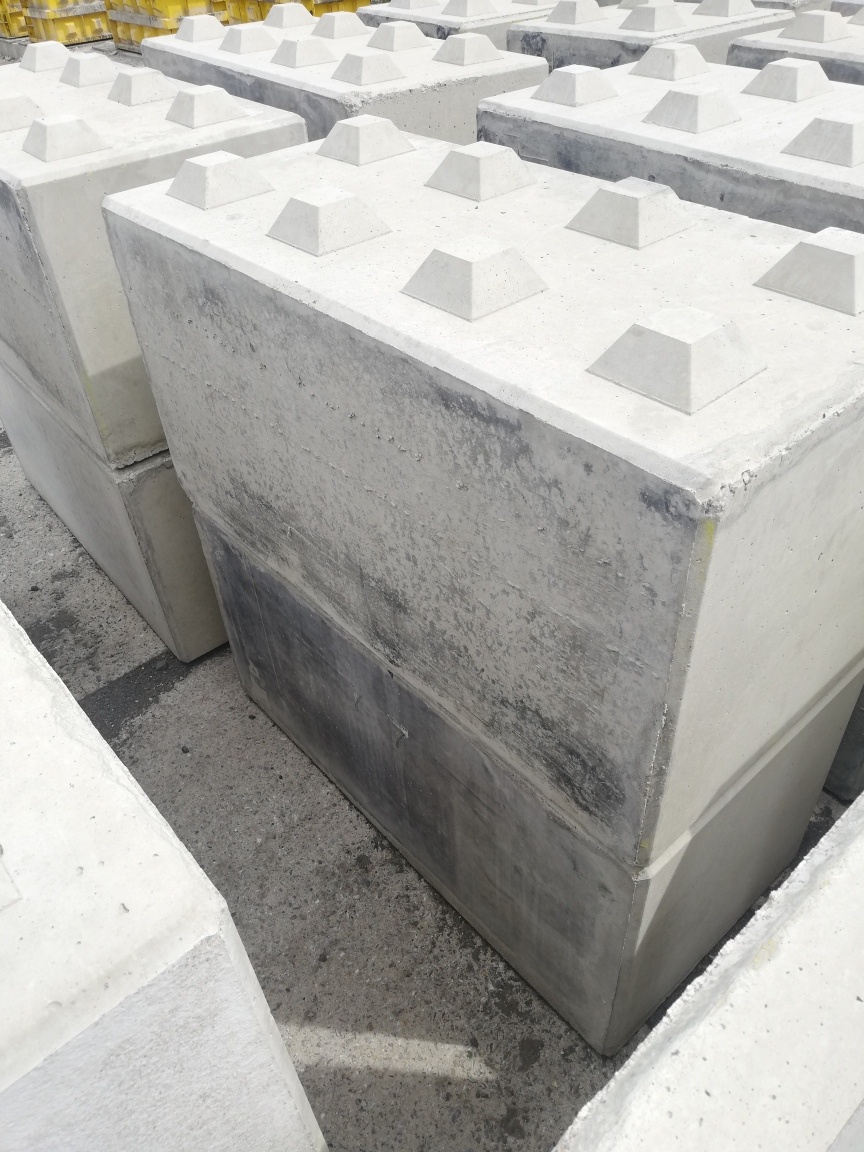 Betonové bloky, kostky - 2