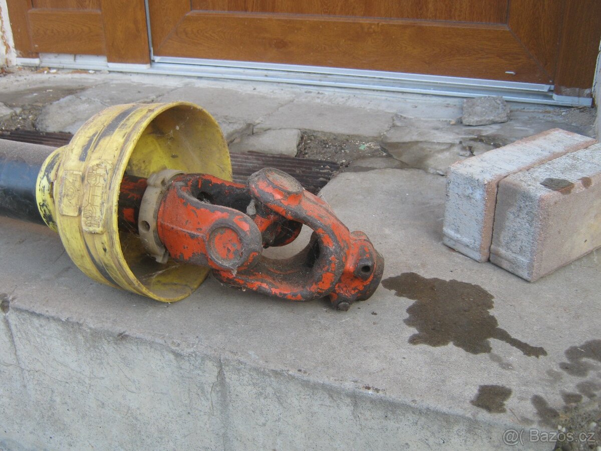 Kardanová hřídel - 2