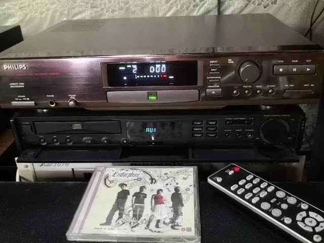 PHILIPS CDR 880 CD RECORDER - 2