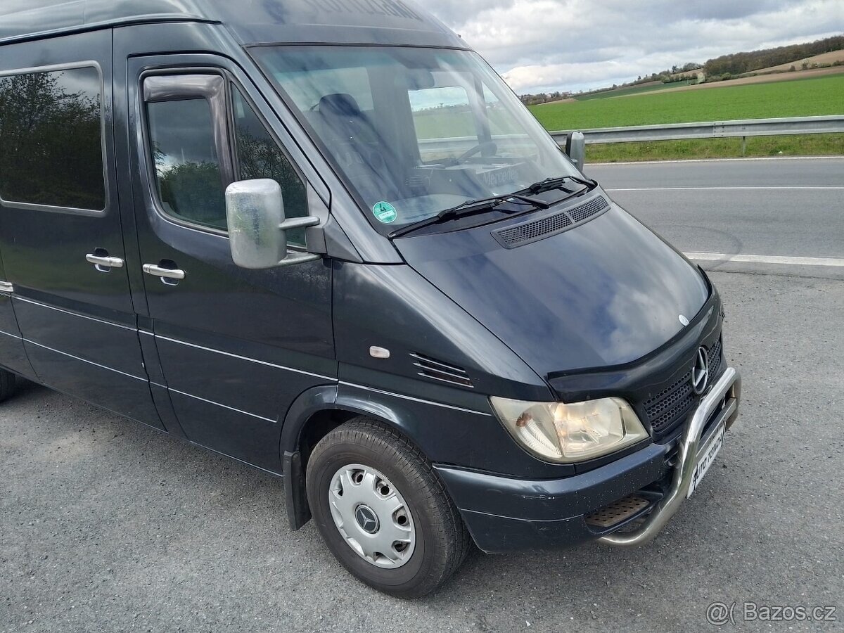 Mercedes-Benz Sprinter - 2