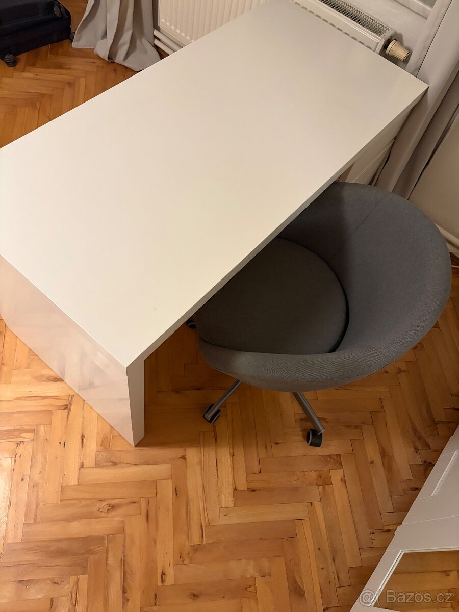Psací stůl IKEA MALM - 2