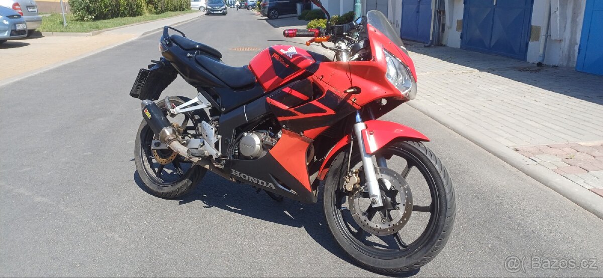 Honda 125 CBR - 2
