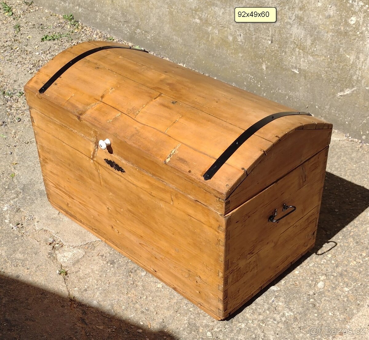 starý kufr-bedna - 2
