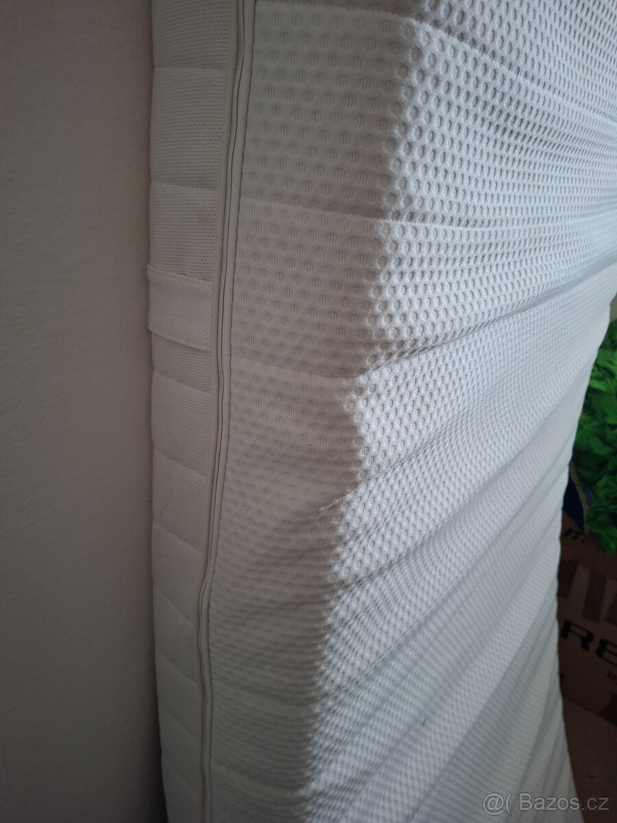 IKEA matrace 200 × 90 - 2