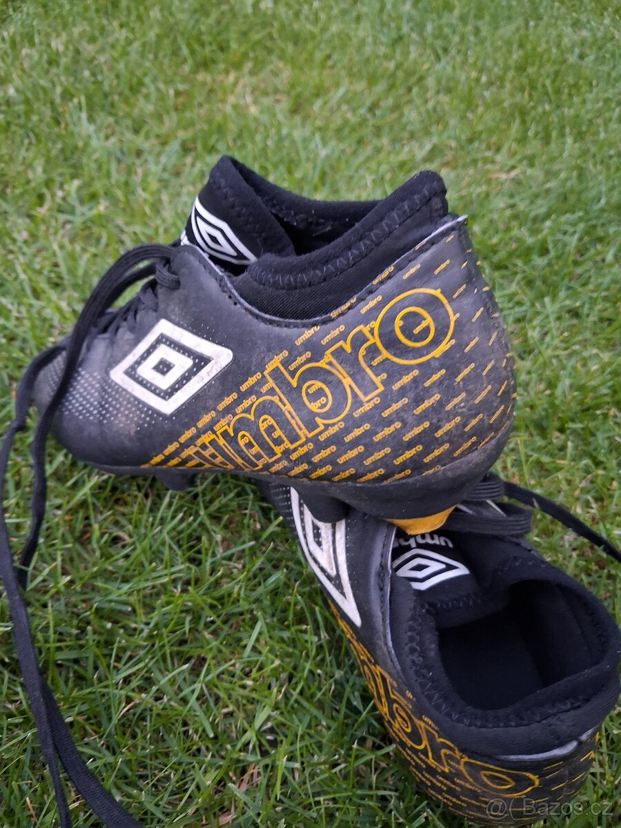 Dětské kopačky Umbro vel. 19 cm - 2