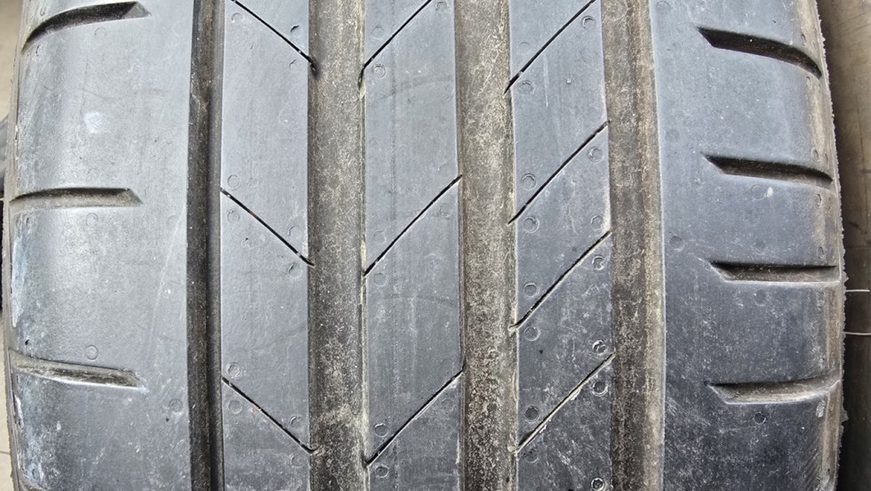 Letní pneu 205/60/17 Bridgestone - 2
