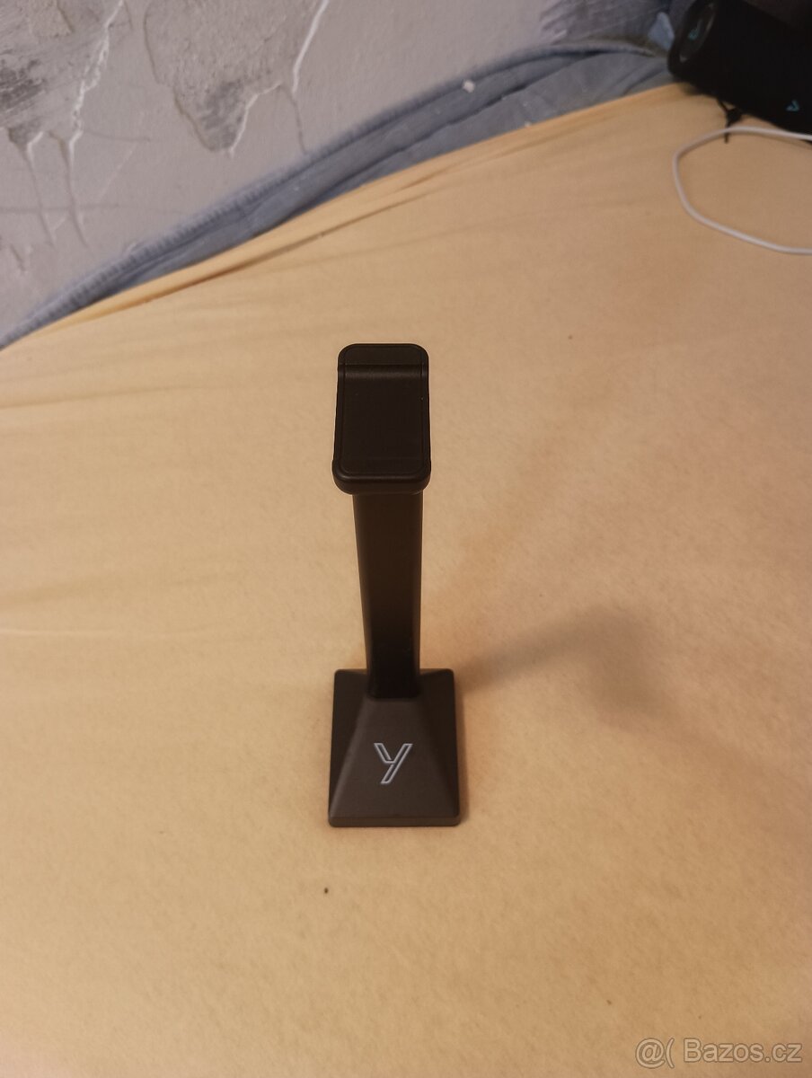 Stojánek na sluchátka Yenkee - 2