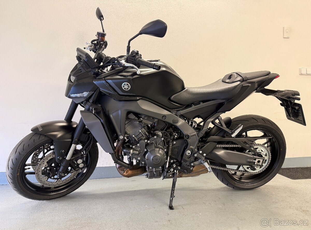 Yamaha MT09 - 2