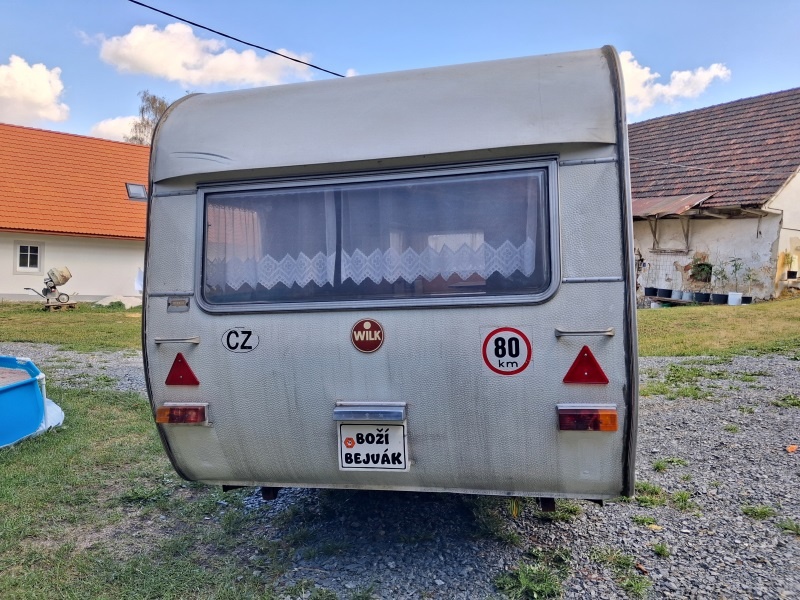 Karavan bez papírů - 2