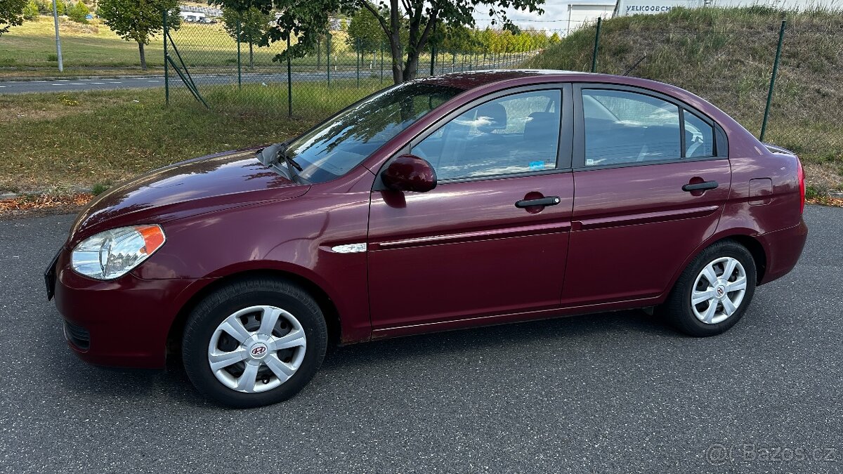 HYUNDAI ACCENT 1.4 - 2