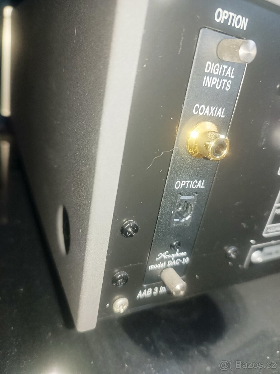 Accuphase DAC-10 optický vstup - input - 2