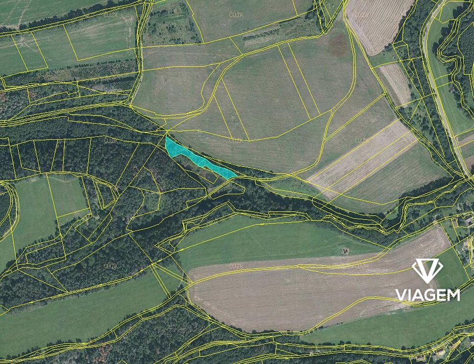 Les 2 704 m², Podíl 50 % o výměře 1 352 m² - 2