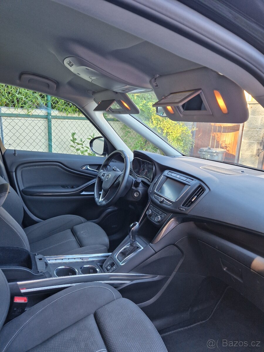Opel Zafira Tourer 2.0 CDTI - 2