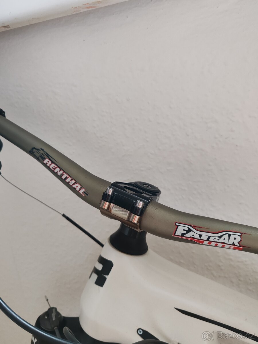 Řidítka představec renthal fatbar - 2