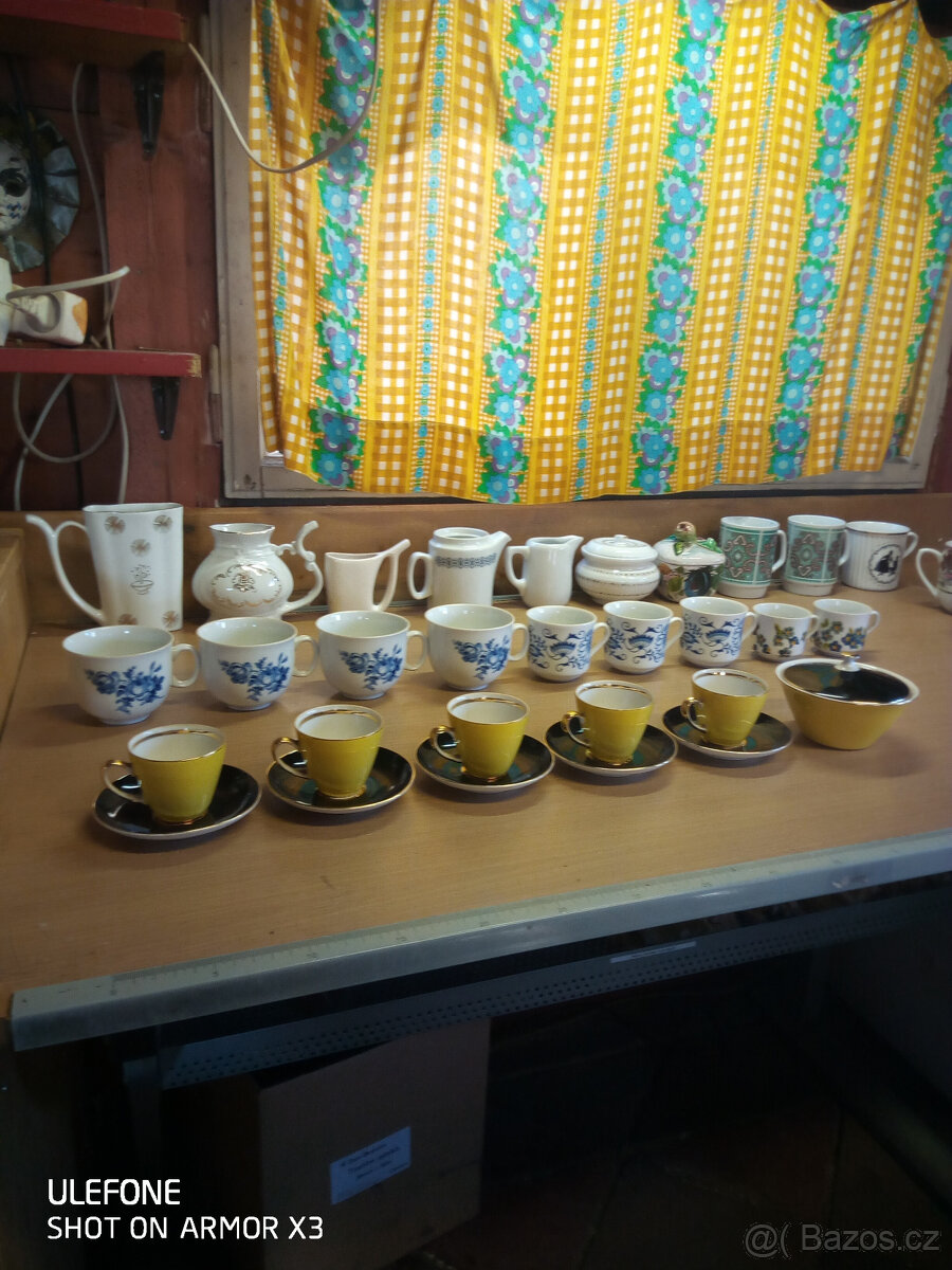 Prodám hrnky: Czechoslovakia,cibulák,lázeňské pohárky pítka - 2