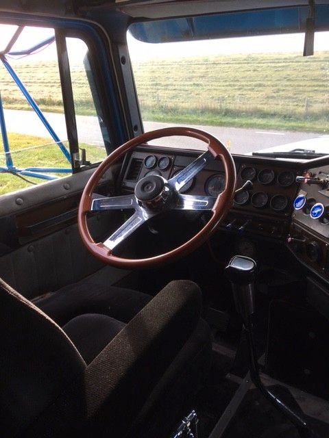 Freightliner FLC 1985 - výborný stav - 2