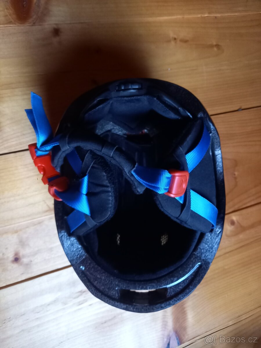 Dětská lyžařská a snowboardová helma XS - 2