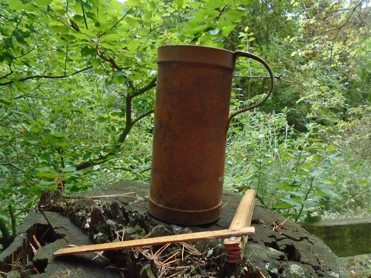 stará kupecká odměrka na mléko - 2