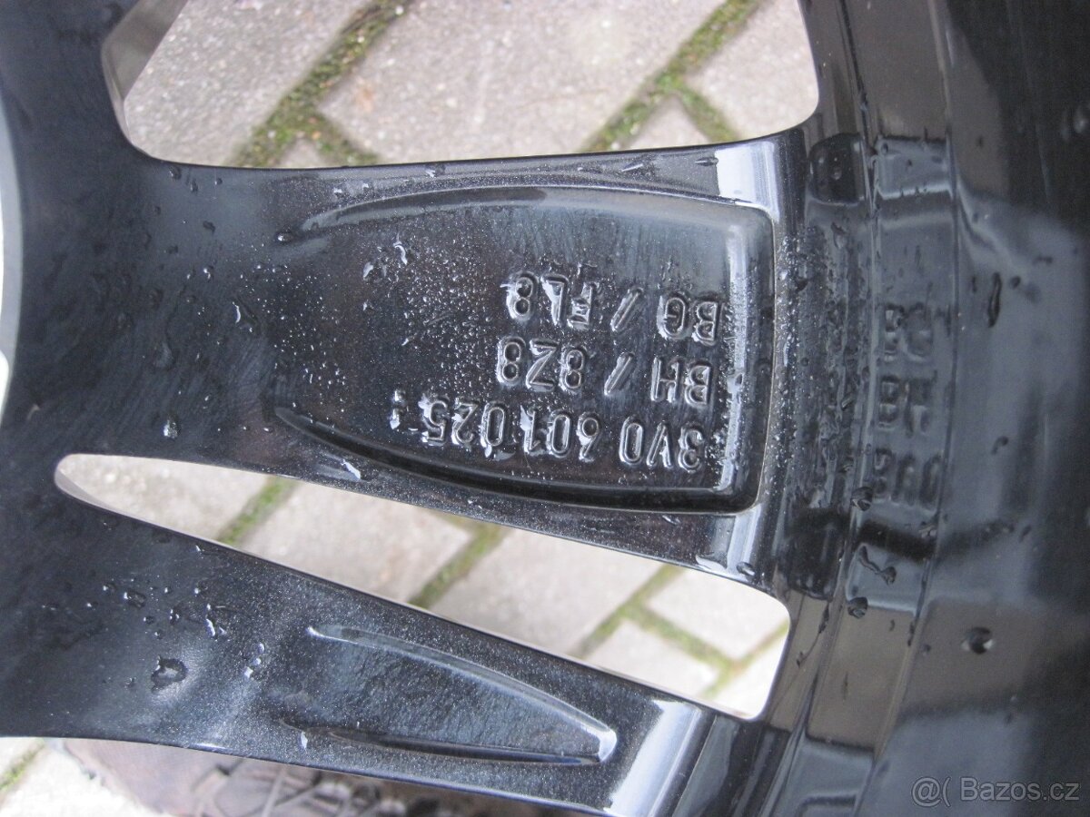 KUSOVKA 1KS ALU ŠKODA 5x112, 6,5x17 ET41. 3V0601025BG - 2