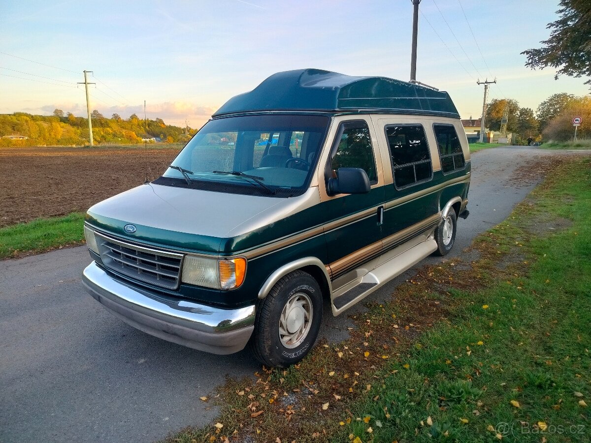 Ford Econoline E 150 - 2