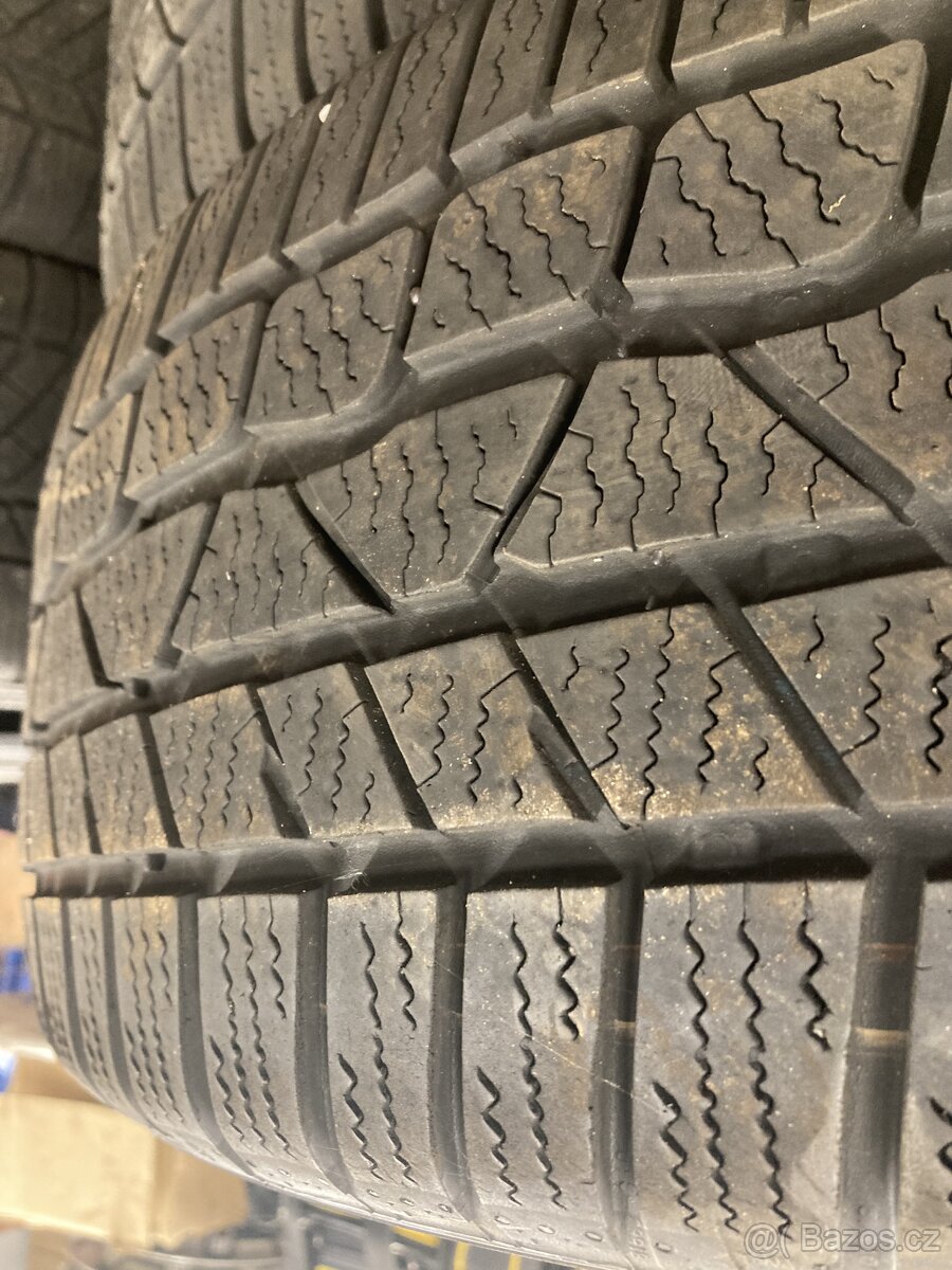 Zimni pneu 225/50 R18 - 2