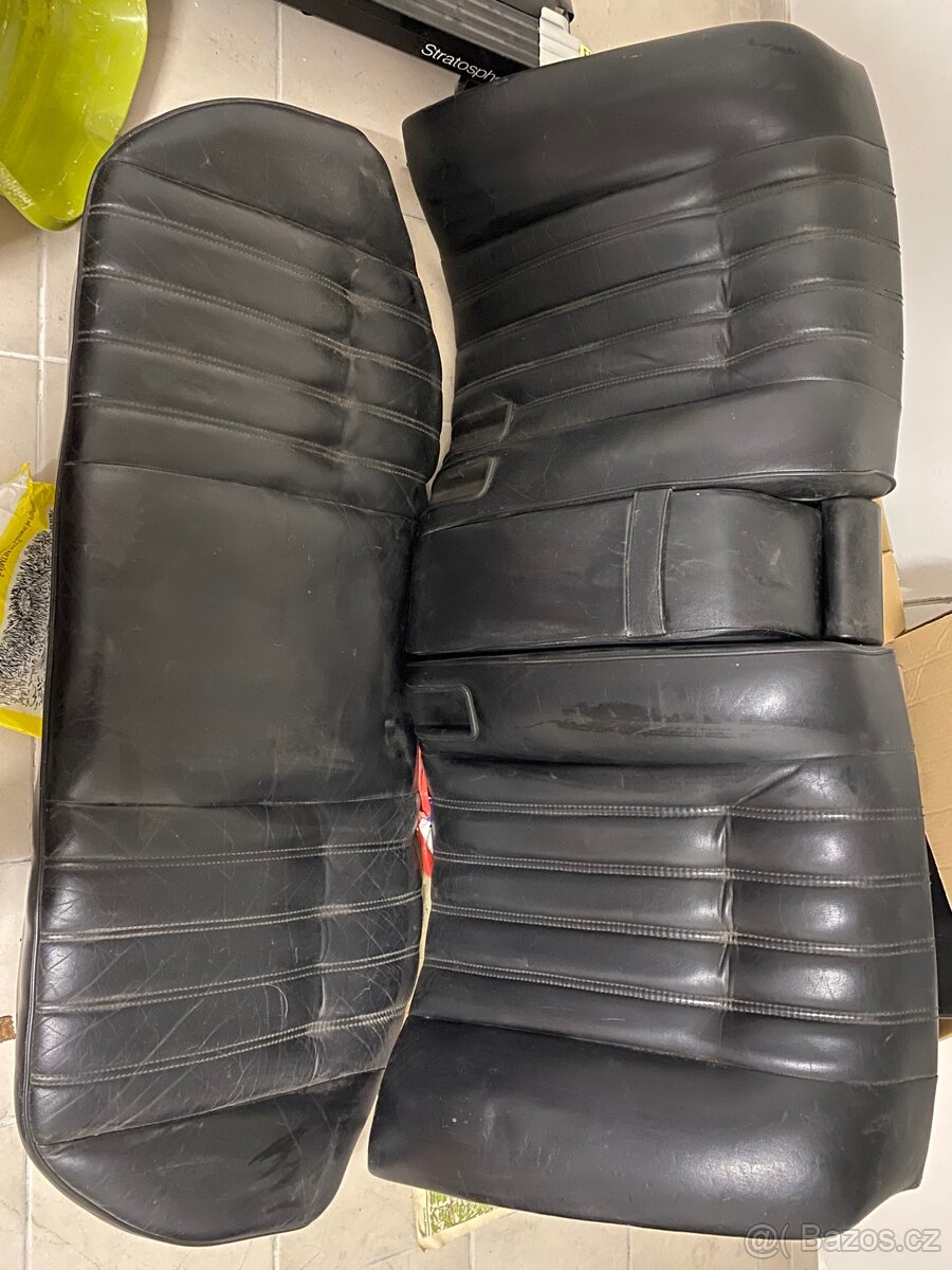 E28 M5 interiér - 2