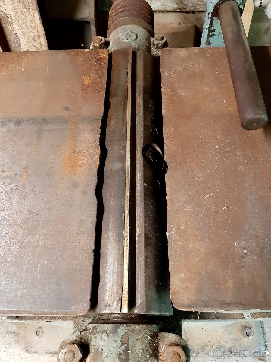 srovnávačka,srovnávací frézka - 2