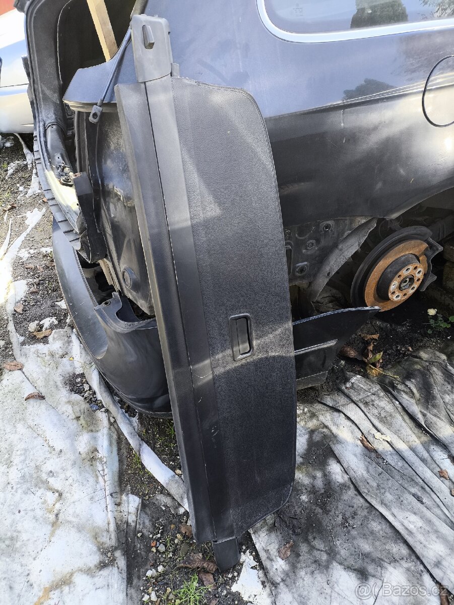 Passat B6 roletka kufru, podlaha kufru - 2