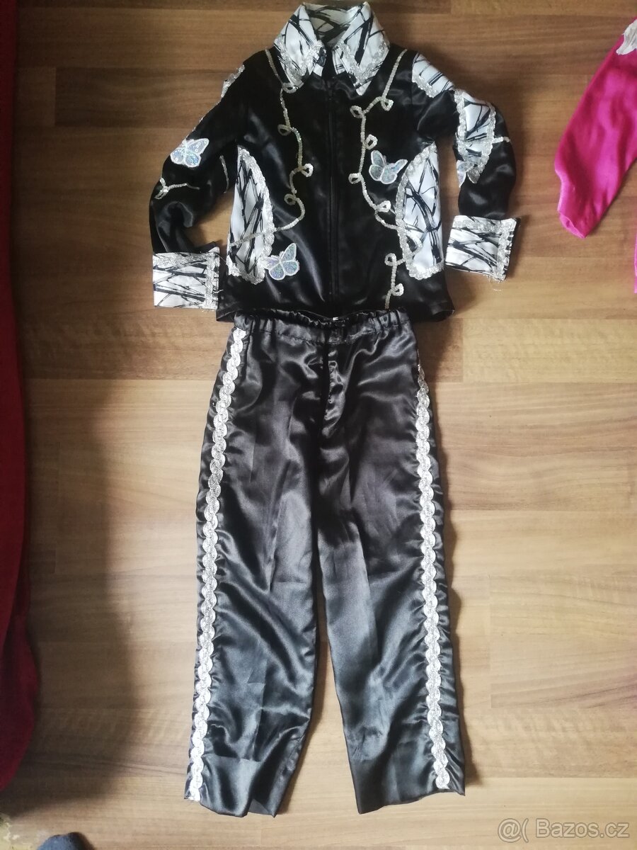 Kostýmky cena kompletu - 2
