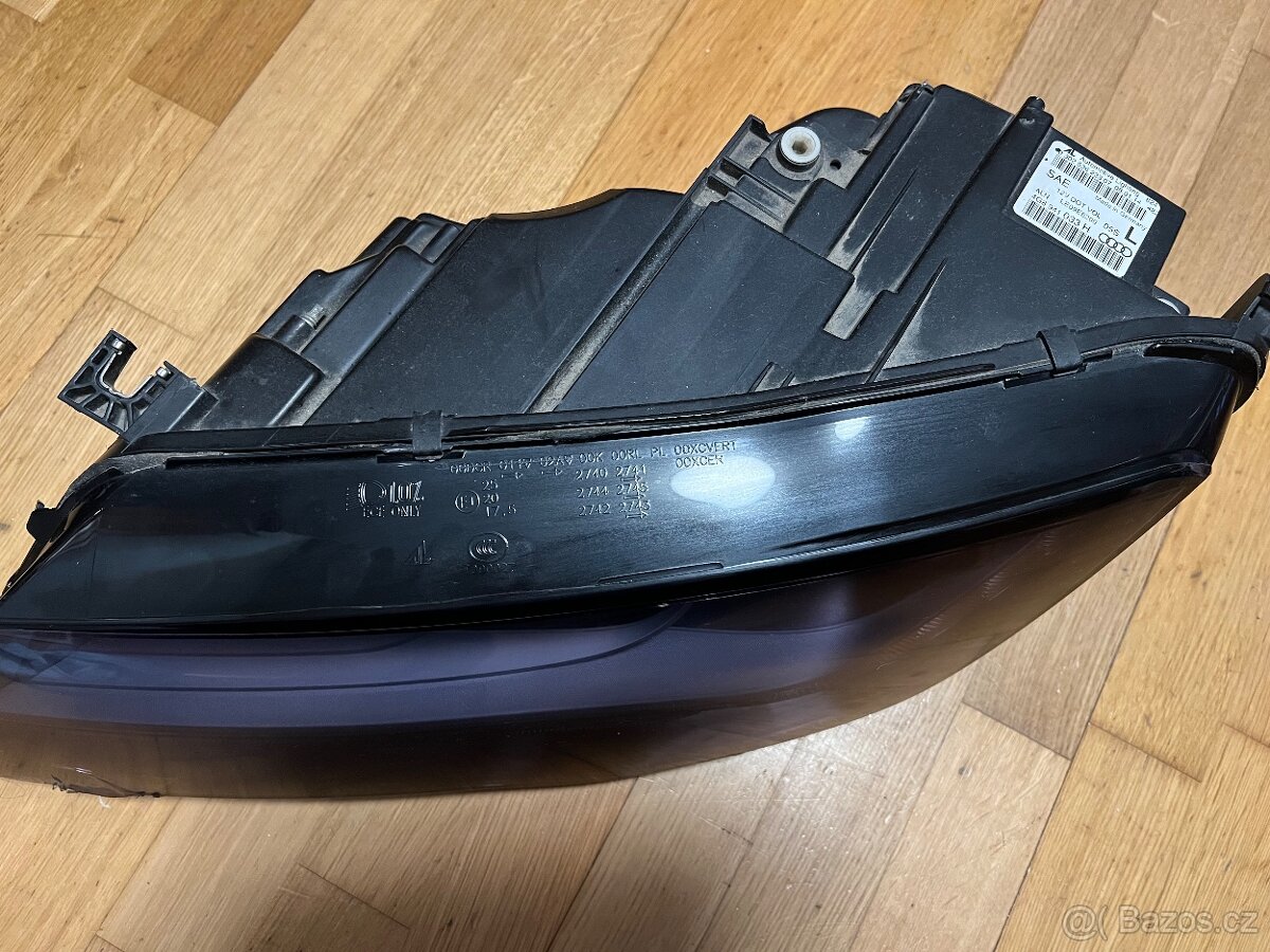 Světlomet Audi RS7 - 2