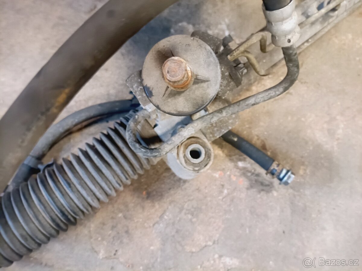 Řízení Saab 9-3 - 2